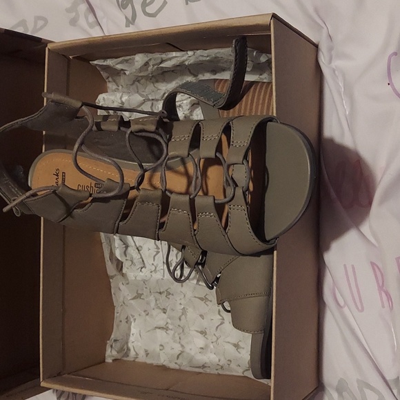 Clarks lace up leather sandals - Picture 7 of 7